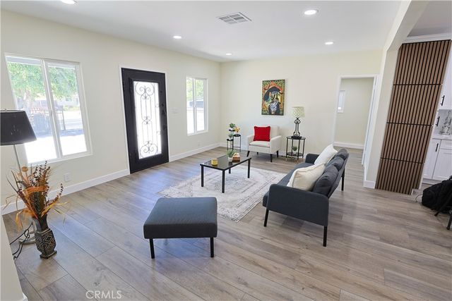 10036 Arleta Avenue, Los Angeles, CA 91331