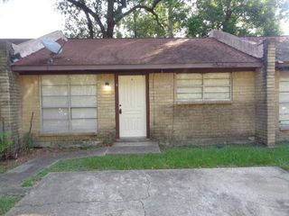 701 Foster Drive 6, Conroe, TX 77301