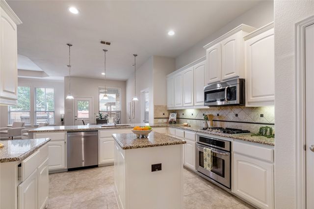 10324 Barbuda Trail, Fort Worth, TX 76244