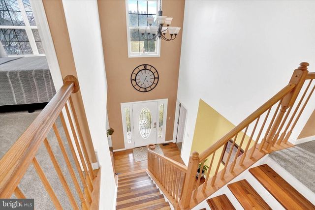 1724 CANDLE LN, York, PA 17404