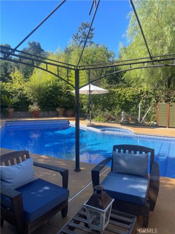 17367 Quesan Place, Encino, CA 91316