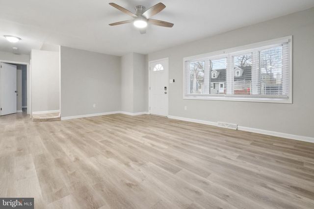 11 CAROLINA AVE, Morrisville, PA 19067