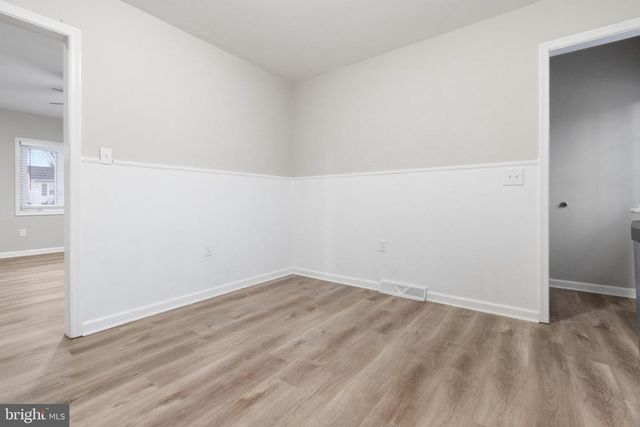 11 CAROLINA AVE, Morrisville, PA 19067