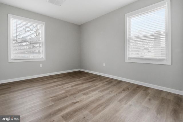 11 CAROLINA AVE, Morrisville, PA 19067