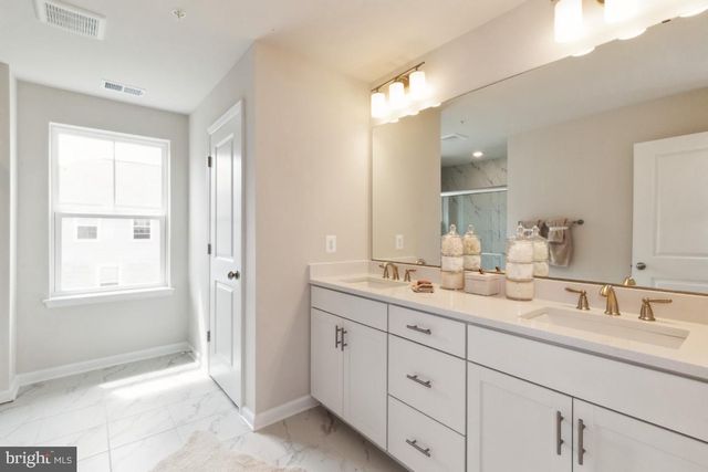 9808 STONEHAVEN CT, Waldorf, MD 20601