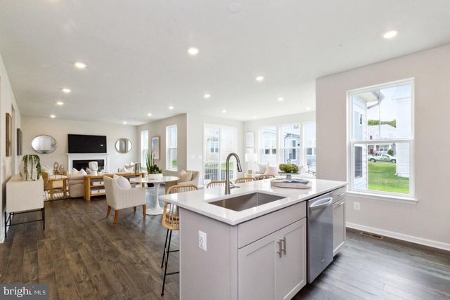 9808 STONEHAVEN CT, Waldorf, MD 20601