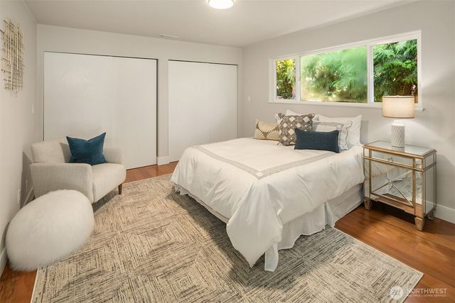 17714 SE 40th Place, Bellevue, WA 98008