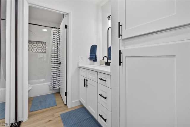 4724 Nara Vista Way 204, Las Vegas, NV 89103