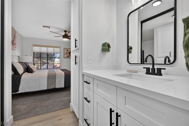 4724 Nara Vista Way 204, Las Vegas, NV 89103