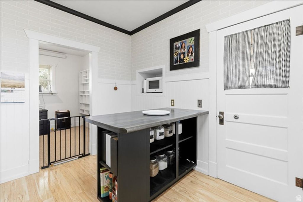 Image 12 of property listing at 286 N STATE ST, Fairview, UT 84629