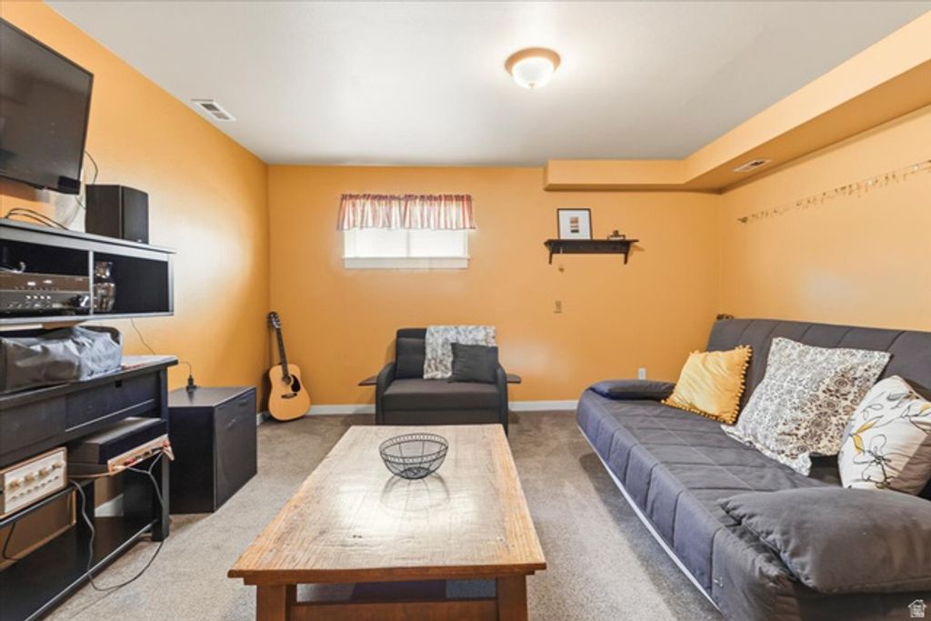 Image 27 of property listing at 286 N STATE ST, Fairview, UT 84629