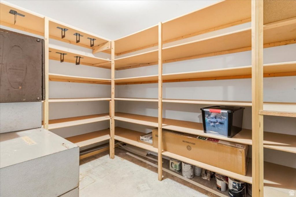 Image 29 of property listing at 286 N STATE ST, Fairview, UT 84629