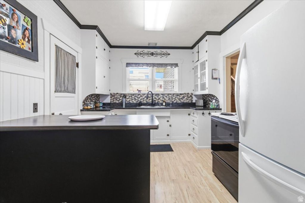 Image 10 of property listing at 286 N STATE ST, Fairview, UT 84629