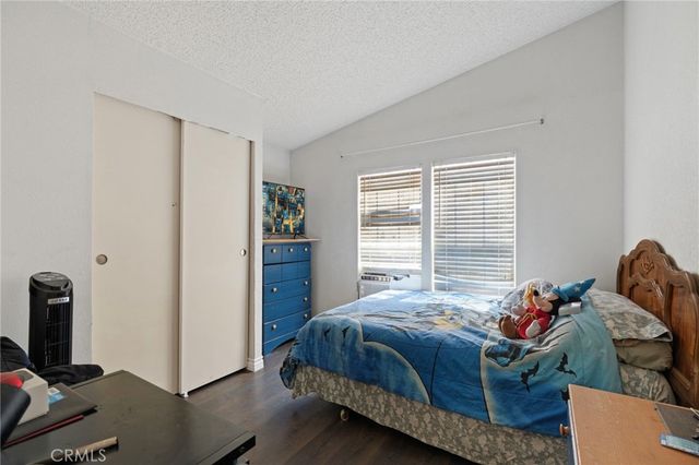 11676 11676 Acanthus, Phelan, CA 92371