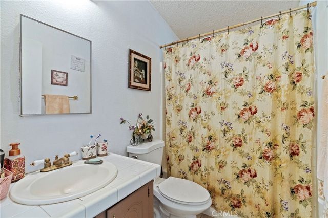 11676 11676 Acanthus, Phelan, CA 92371