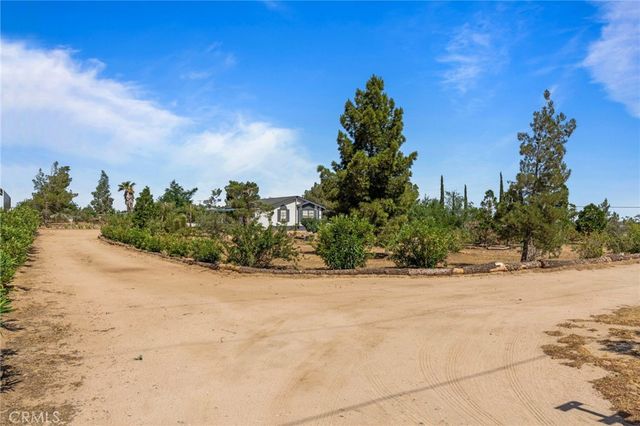 11676 11676 Acanthus, Phelan, CA 92371