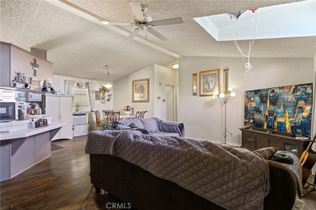 11676 11676 Acanthus, Phelan, CA 92371