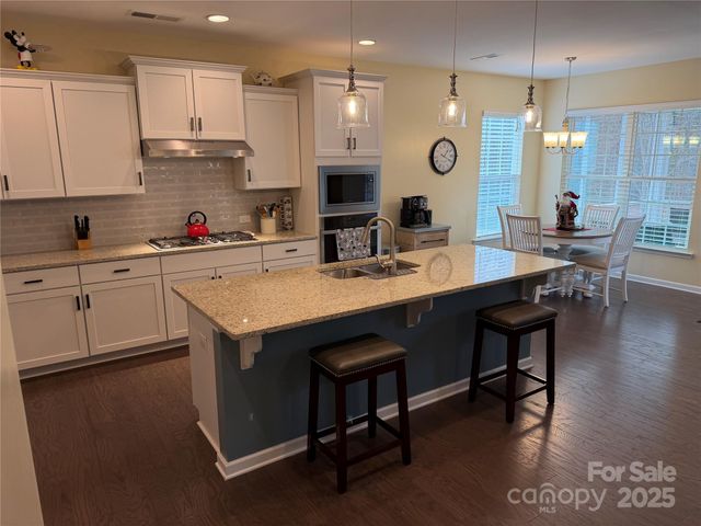 12613 Longford Crossing Place, Huntersville, NC 28078