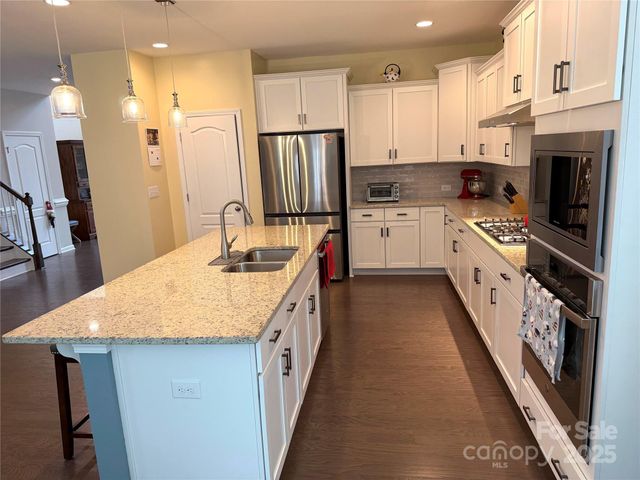 12613 Longford Crossing Place, Huntersville, NC 28078