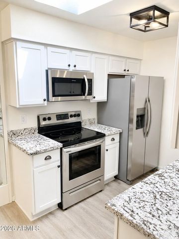 20402 N 6TH Drive 6, Phoenix, AZ 85027