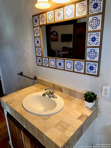 584 Tierra Linda, Concan, TX 78838