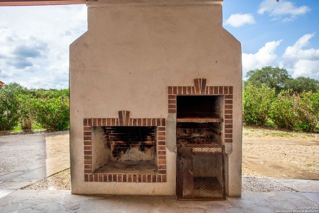 584 Tierra Linda, Concan, TX 78838