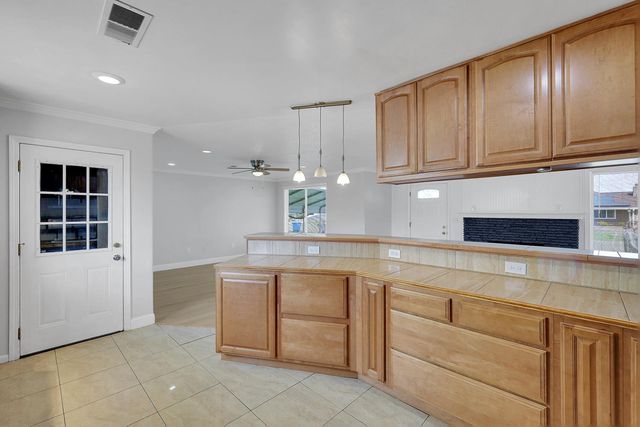 1906 15th St, Olivehurst, CA 95961