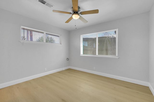 1906 15th St, Olivehurst, CA 95961