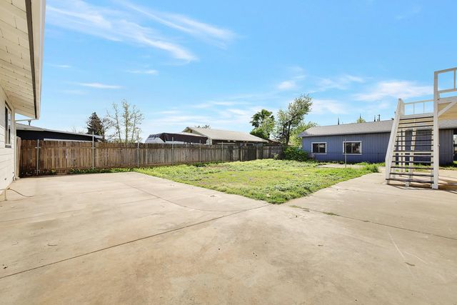 1906 15th St, Olivehurst, CA 95961