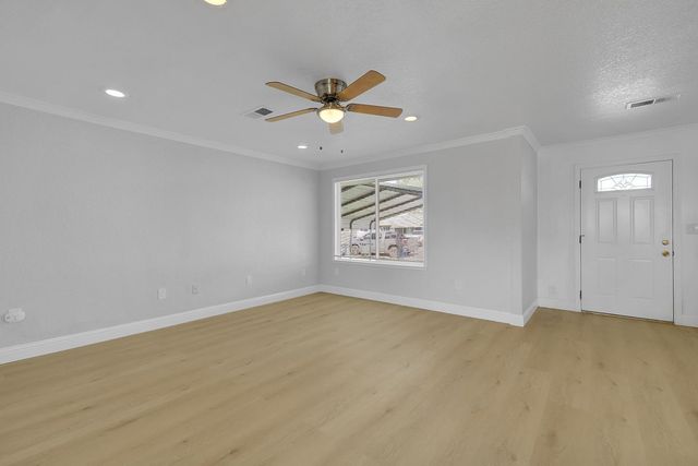 1906 15th St, Olivehurst, CA 95961