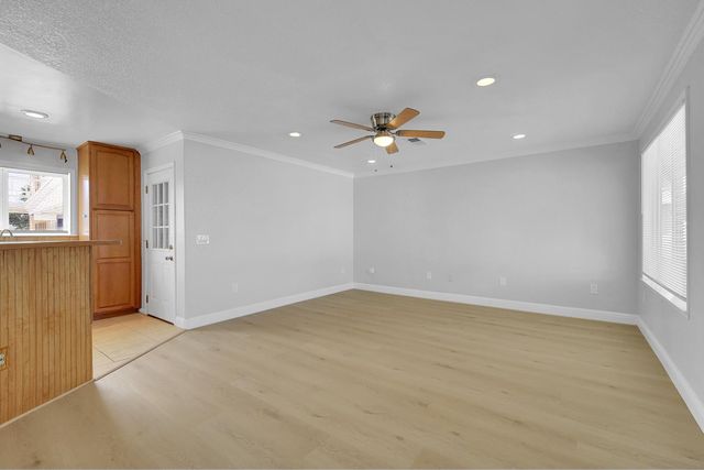 1906 15th St, Olivehurst, CA 95961