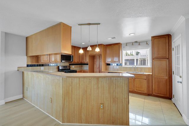 1906 15th St, Olivehurst, CA 95961