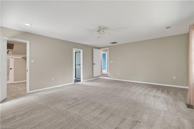 129 Stone Lake CT, Yorktown, VA 23693