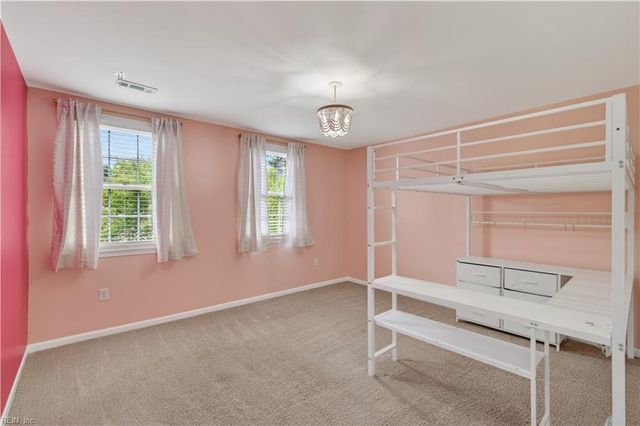 129 Stone Lake CT, Yorktown, VA 23693