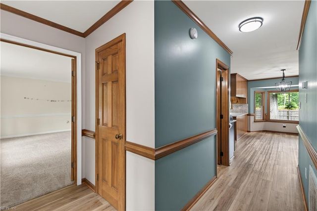 129 Stone Lake CT, Yorktown, VA 23693