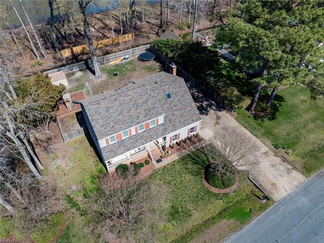 129 Stone Lake CT, Yorktown, VA 23693