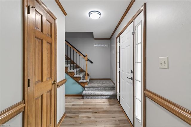 129 Stone Lake CT, Yorktown, VA 23693