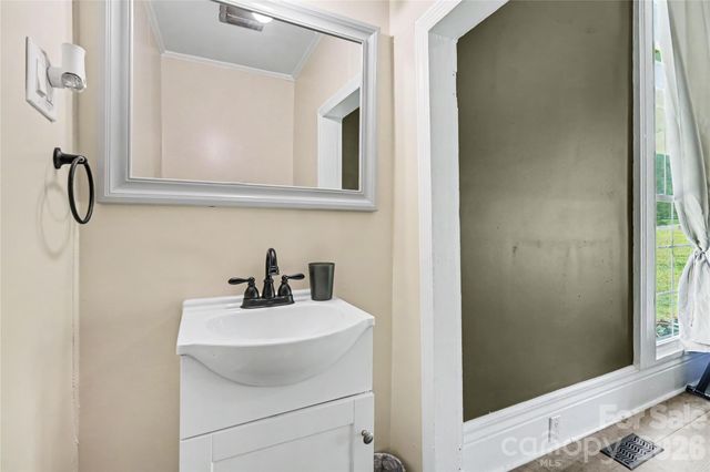 159 E Lacy Street, Chester, SC 29706