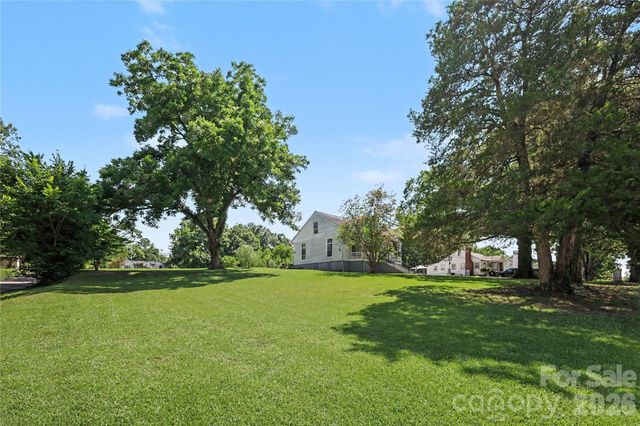 159 E Lacy Street, Chester, SC 29706