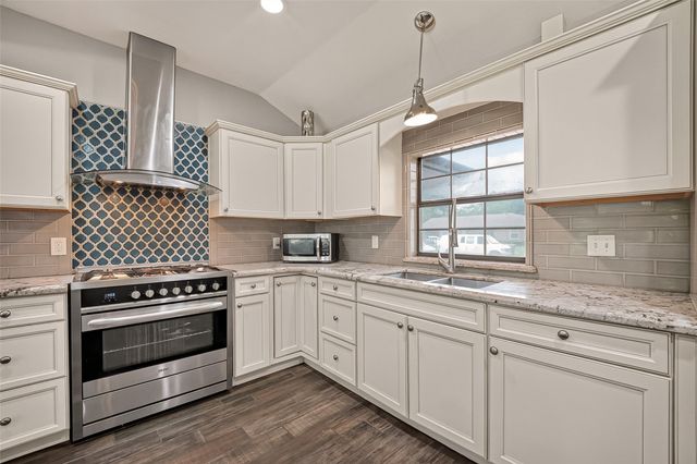 810 Creager Street, Houston, TX 77034