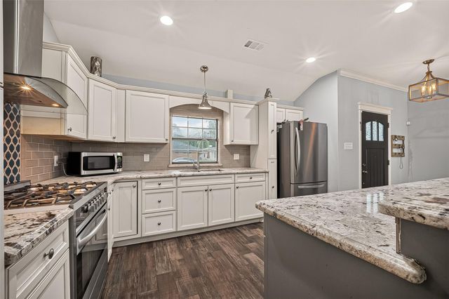 810 Creager Street, Houston, TX 77034