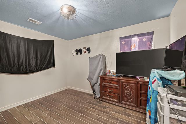 810 Creager Street, Houston, TX 77034