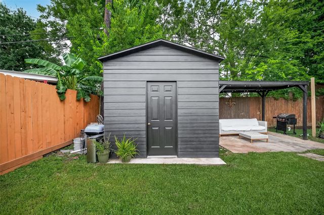 810 Creager Street, Houston, TX 77034