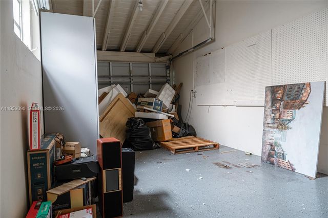 2842 Jackson St, Hollywood, FL 33020