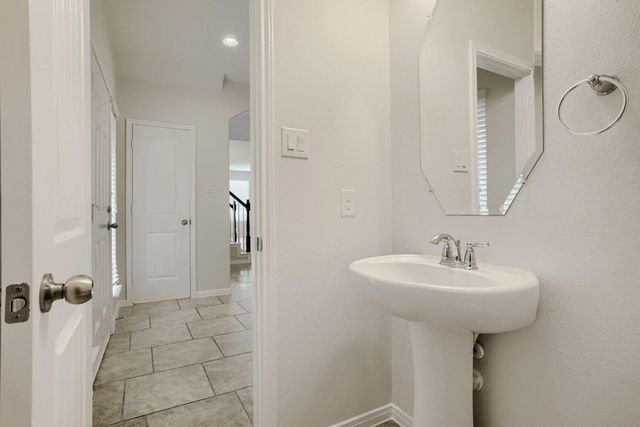 3310 Rainflower Springs Lane, Rosenberg, TX 77471