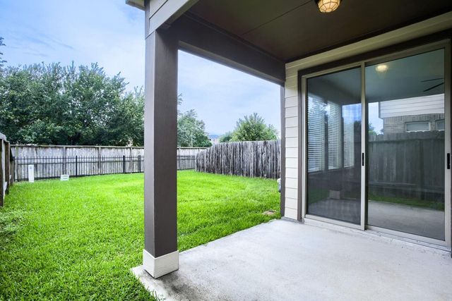 3310 Rainflower Springs Lane, Rosenberg, TX 77471
