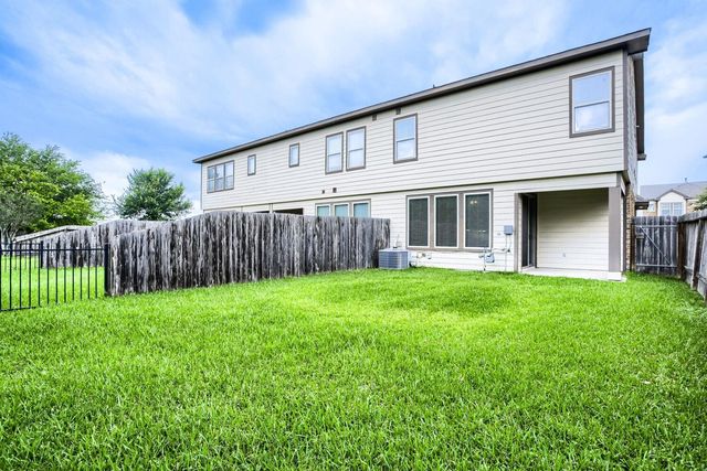 3310 Rainflower Springs Lane, Rosenberg, TX 77471