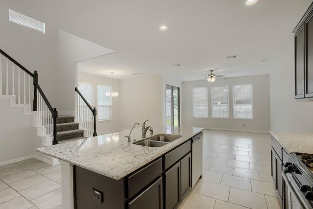 3310 Rainflower Springs Lane, Rosenberg, TX 77471