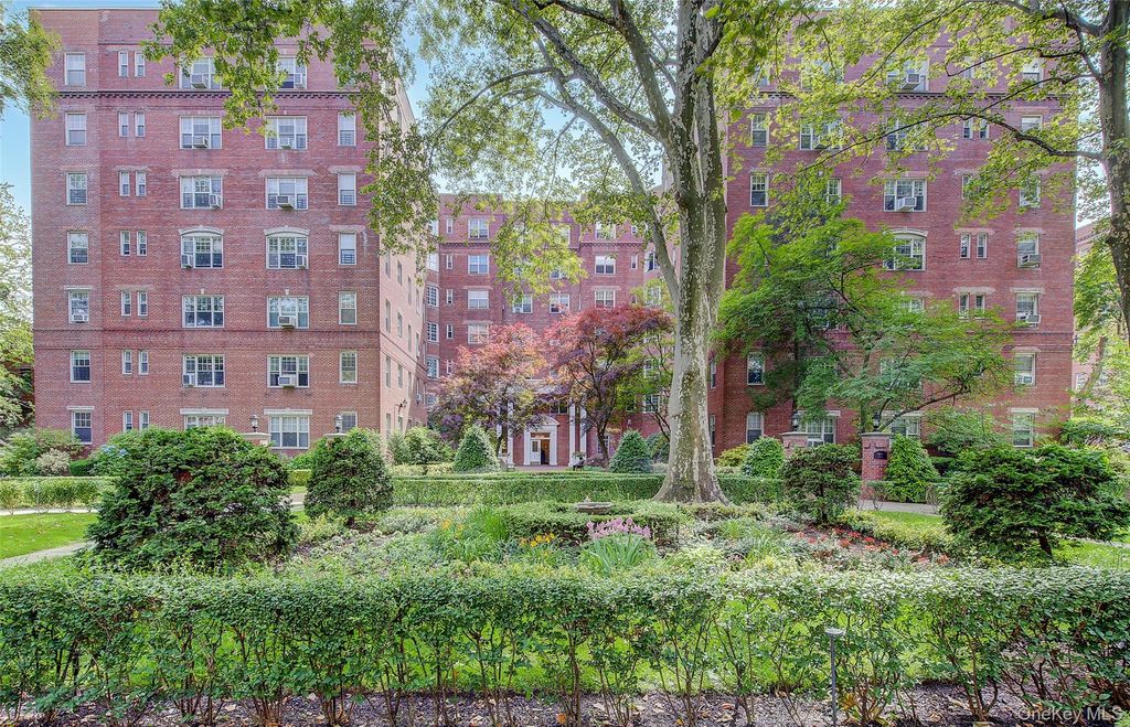 77-14 113th Street 2R, Forest Hills, NY 11375