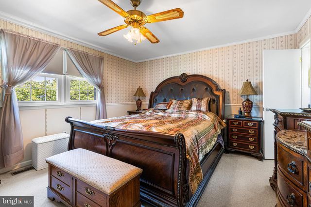 31 CRESTVIEW DR, Southampton, PA 18966